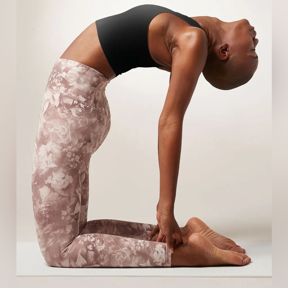 Athleta Elation Printed Tight in Antoinette Velvety Pink High Waist Leggings S